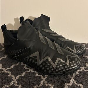 Adidas Freak Spark Football Cleats Youth Size 5.5